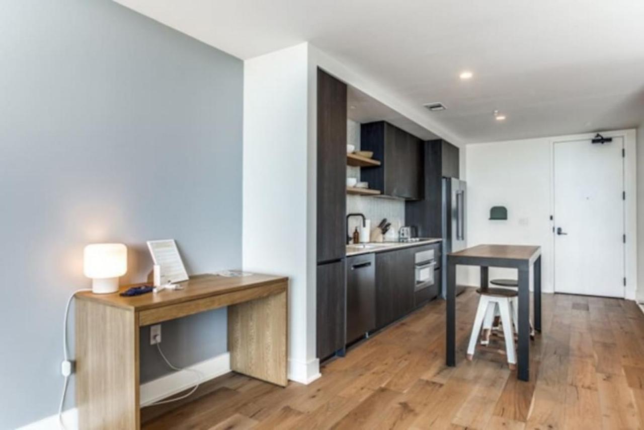 2 Bedroom Lux Panoramic View - Rainey Appartamento